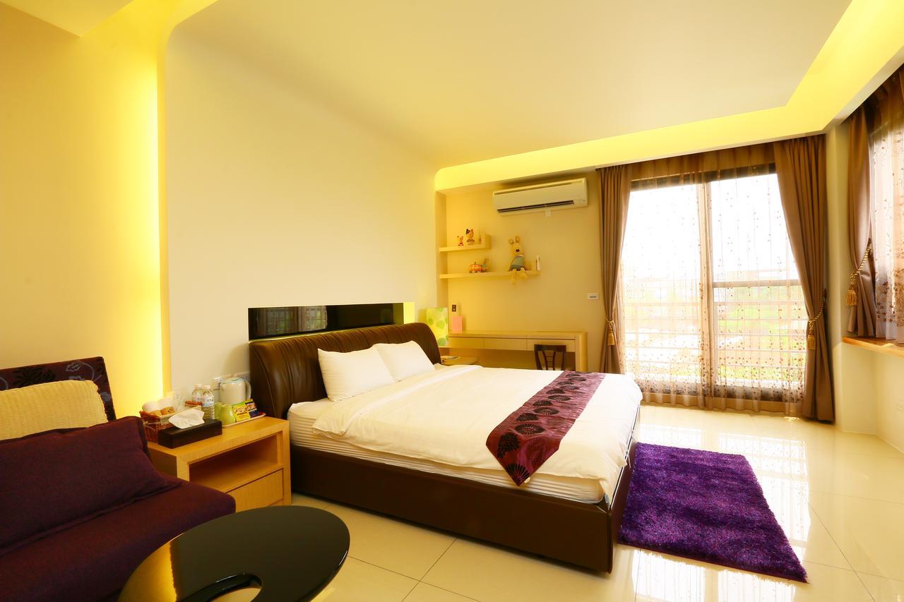 Sakura Love River Bed And Breakfast Dongshan  Exterior photo