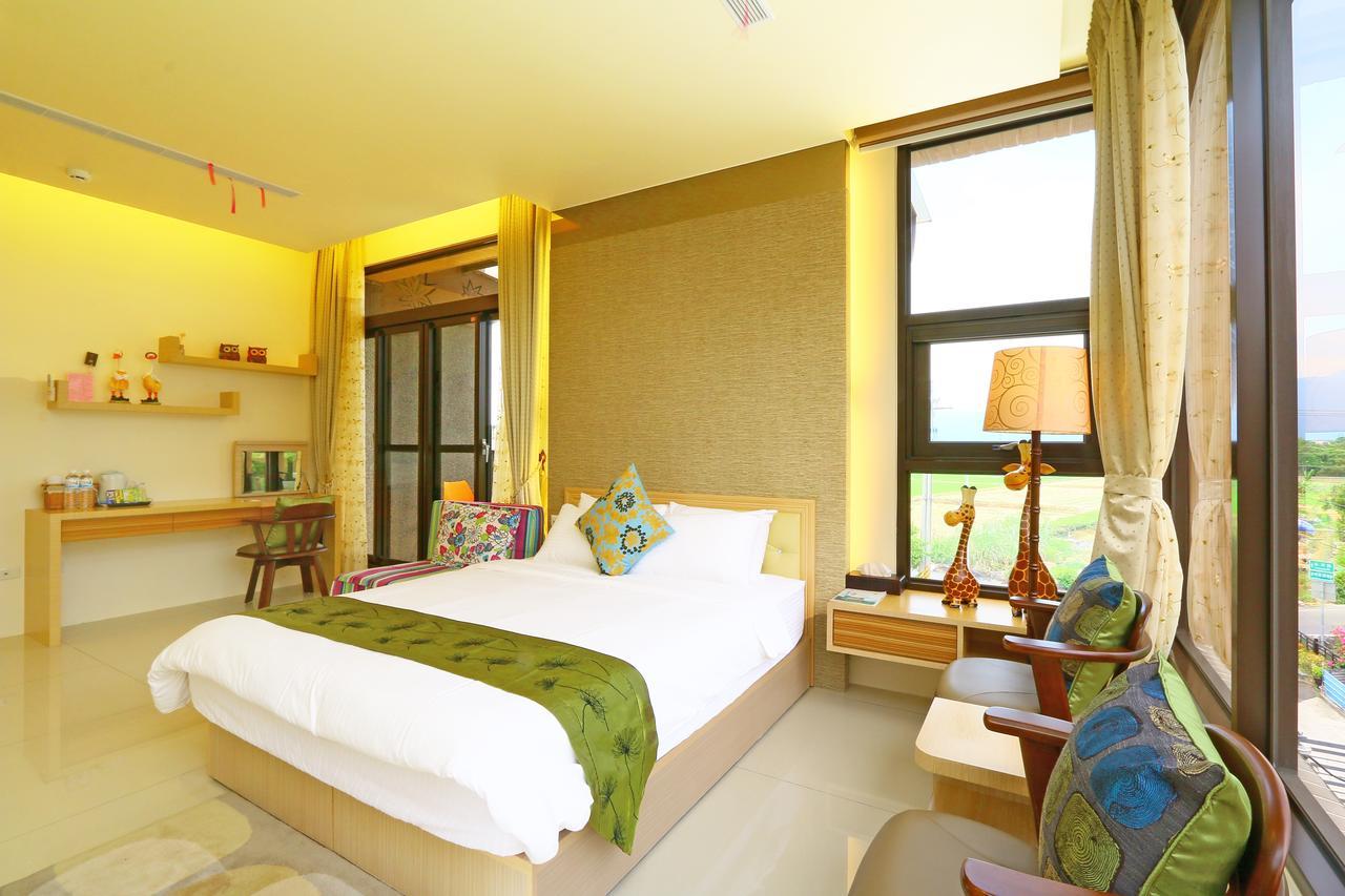 Sakura Love River Bed And Breakfast Dongshan  Exterior photo