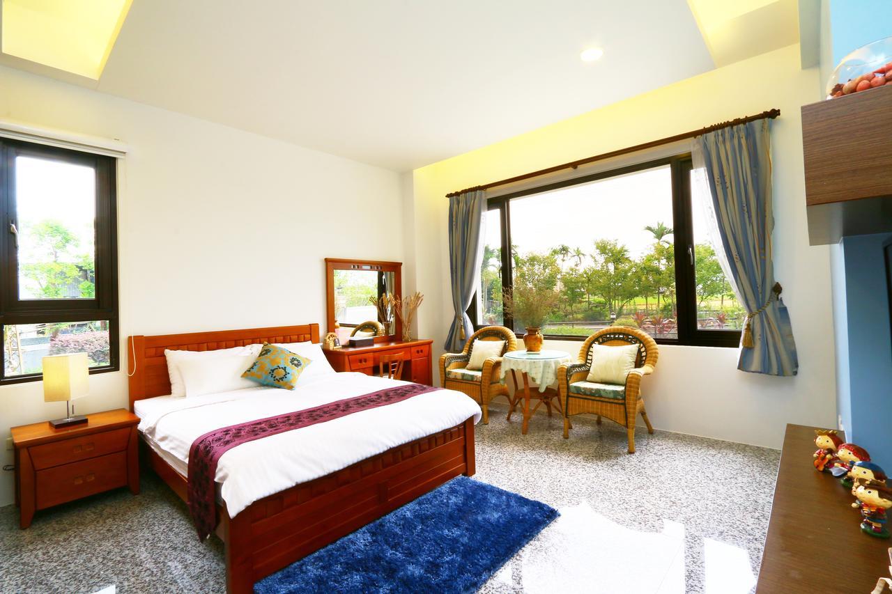 Sakura Love River Bed And Breakfast Dongshan  Exterior photo