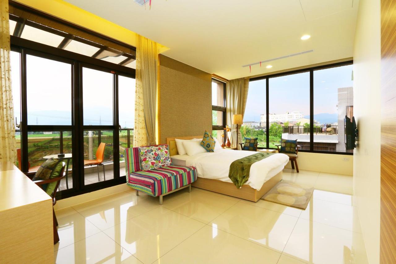Sakura Love River Bed And Breakfast Dongshan  Exterior photo