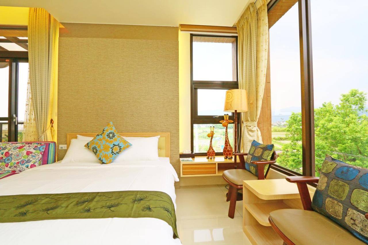 Sakura Love River Bed And Breakfast Dongshan  Exterior photo